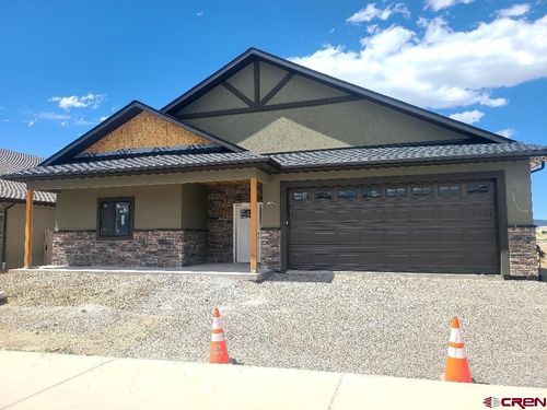 3335 Kestrel Loop, Montrose, CO, 81401-7454 | Card Image