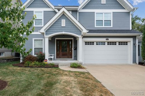 911 Cleveland Ave, Kirkwood, MO, 63122-2606 | Card Image