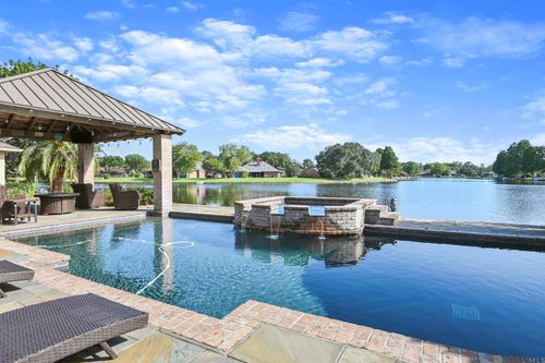 12327 Lake Sherwood Ave, Baton Rouge, LA, 70816 | Card Image