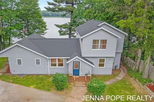 3860 Wilson Beach Rd, Twin Lake, MI, 49457-9022 | Card Image