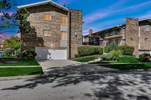 201e-9620 Kedvale Ave, Oak Lawn, IL, 60453-6480 | Card Image