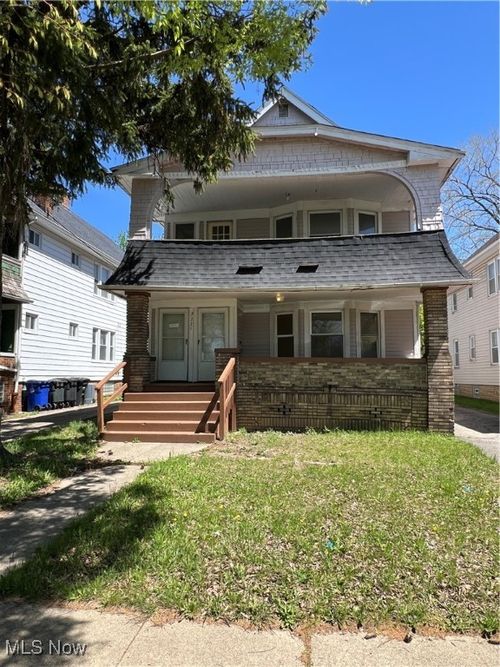 3331 E 140th St, Cleveland, OH, 44120-4002 | Card Image