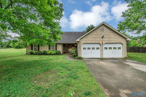 108 Willowvalley Dr, Harvest, AL, 35749-9239 | Card Image