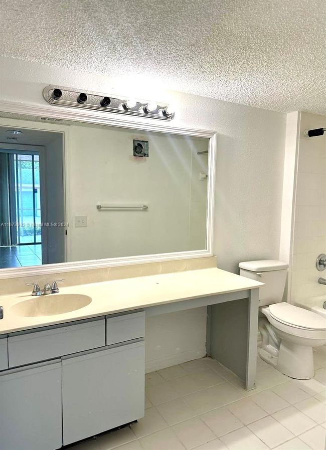 106G - 4045 W Mcnab Rd, Condo with 2 bedrooms, 2 bathrooms and null parking in Pompano Beach FL | Image 18