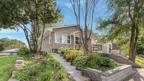 1950 Case Ave E, SAINT PAUL, MN, 55119-3337 | Card Image