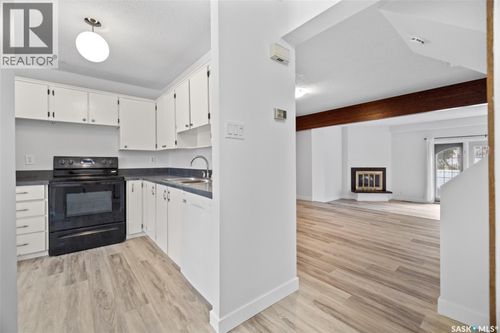 3927 Gordon Rd, Regina, SK, S4S6G6 | Card Image