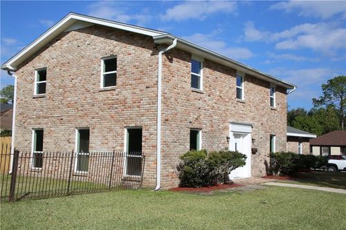 5630 Wimbledon Ct, New Orleans, LA, 70131-5328 | Card Image