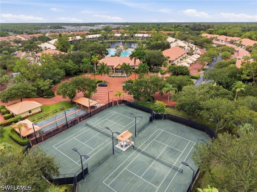 Residential in Naples 5