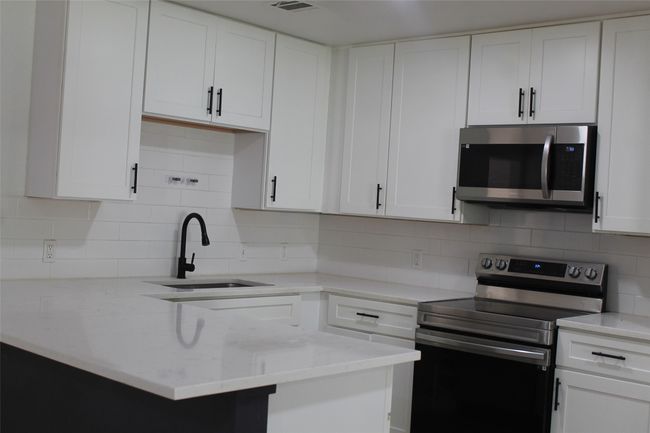 1014 S Lake, House other with 4 bedrooms, 2 bathrooms and null parking in Cooper TX | Image 12
