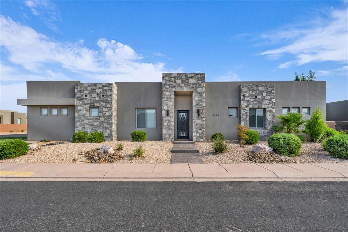 3180 , Hurricane, UT 84737