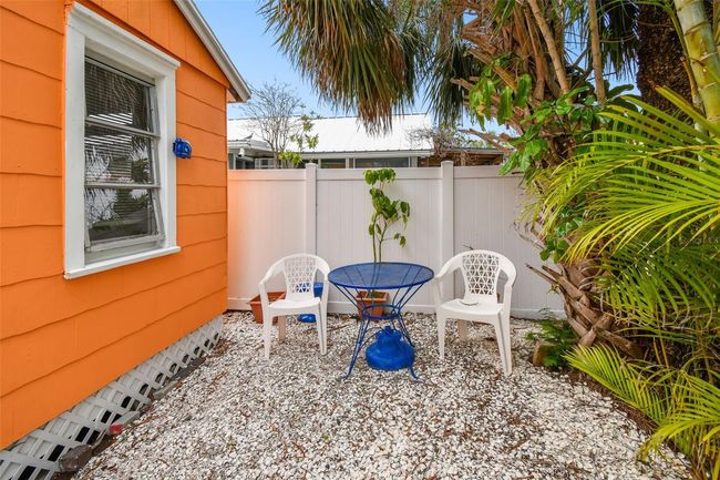 13320 2 Nd St E, Home with 2 bedrooms, 2 bathrooms and null parking in Madeira Beach FL | Image 73