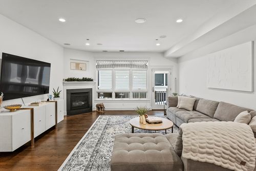 2-350 W 2nd St, Boston, MA, 02127-1395 | Card Image