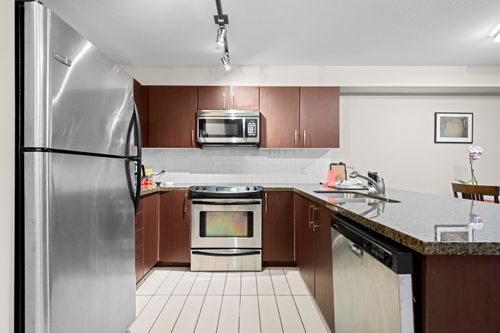 209-7337 Macpherson Ave, Burnaby, BC, V5J0A9 | Card Image