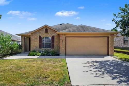 233 Willow Crst, Cibolo, TX, 78108-2376 | Card Image