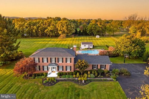 37586 Hughesville Rd, PURCELLVILLE, VA, 20132-4122 | Card Image