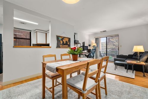 206w-84 Gainsborough St, Boston, MA, 02115 | Card Image