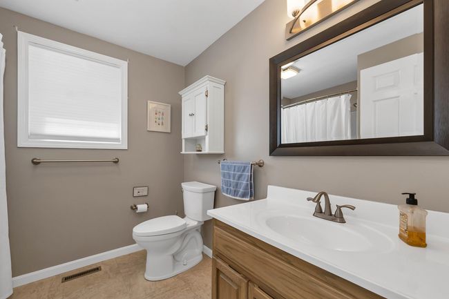 60 S Shore Rd, House other with 2 bedrooms, 2 bathrooms and null parking in New Durham NH | Image 23