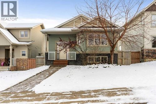 121 Snowy Owl Way, Fort Mcmurray, AB, T9K0R5 | Card Image