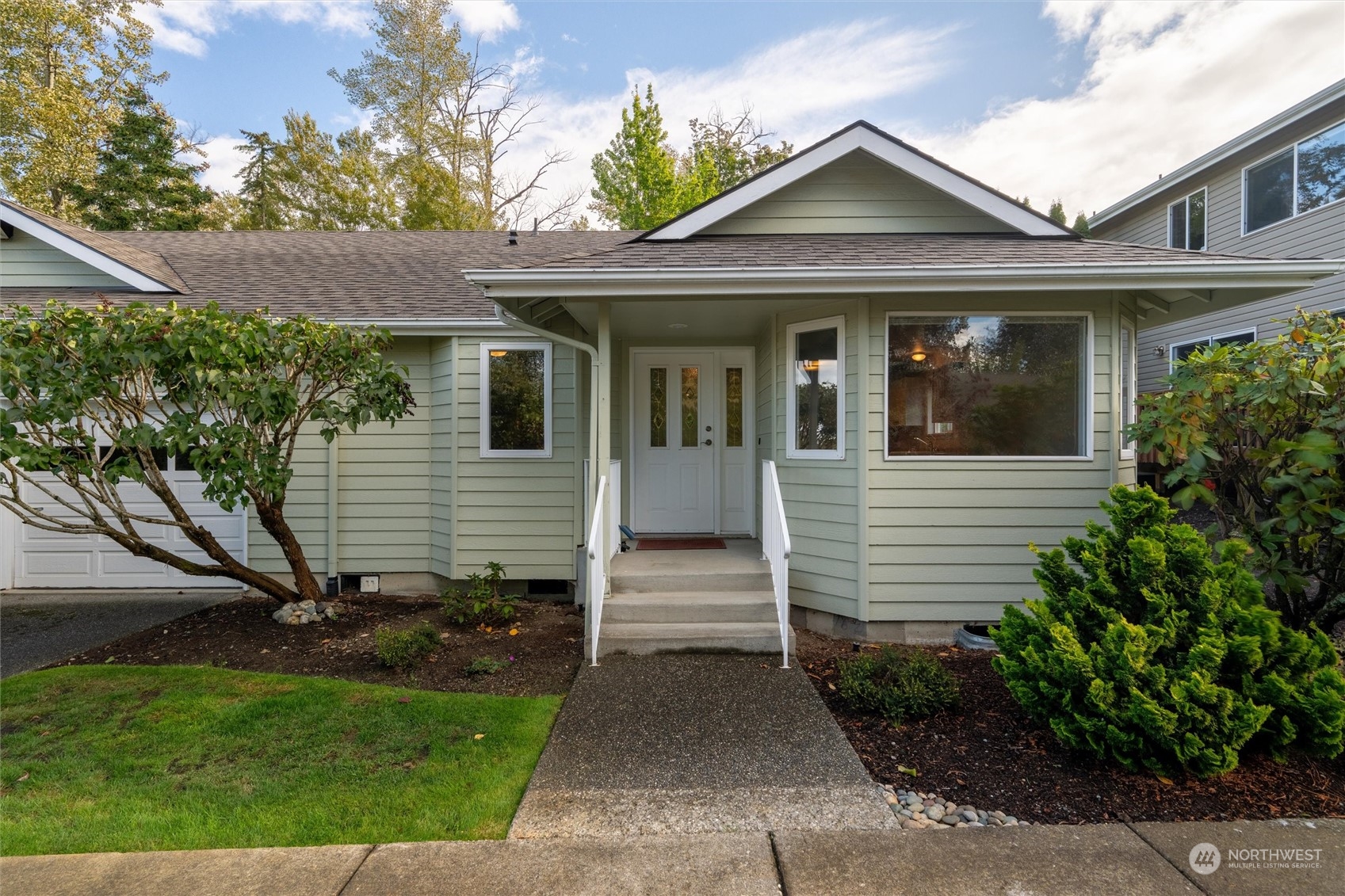 Whatcom St, Bellingham, WA 98229