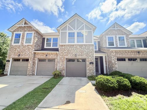 5658 Stone Wells Dr, Charlotte, NC, 28278-8037 | Card Image