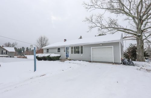 4 E St, Hudson, NH, 03051-2814 | Card Image