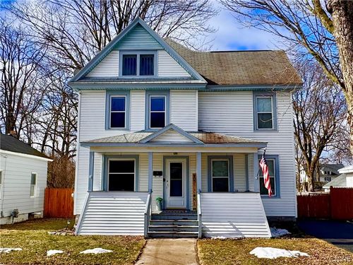 17 Mattie St, Auburn, NY, 13021-4939 | Card Image