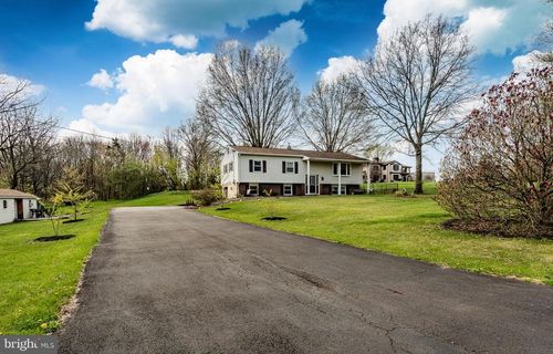 36 Sunset Rd, Royersford, PA, 19468-1720 | Card Image