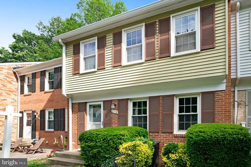 8378 Uxbridge Ct, SPRINGFIELD, VA, 22151-1723 | Card Image
