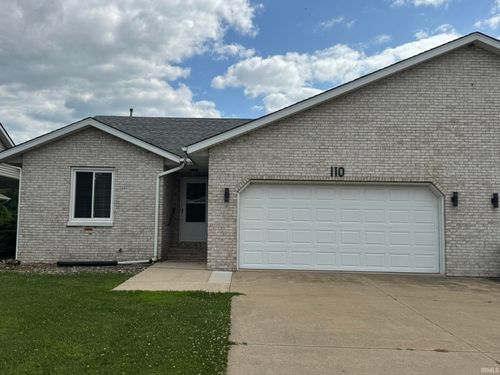 110 Lynn Dee Ct, New Carlisle, IN, 46552-8209 | Card Image