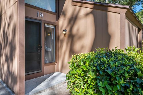 18-18 Broadmore Cir, PALM COAST, FL, 32137-8042 | Card Image