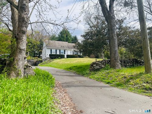 37 Weed St, New Canaan, CT, 06840-6112 | Card Image