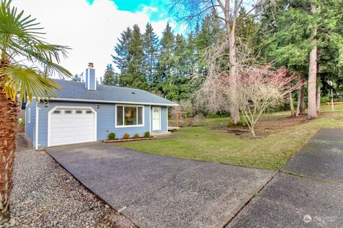 2015 E 61st Street, Tacoma, WA, 98404 | Card Image