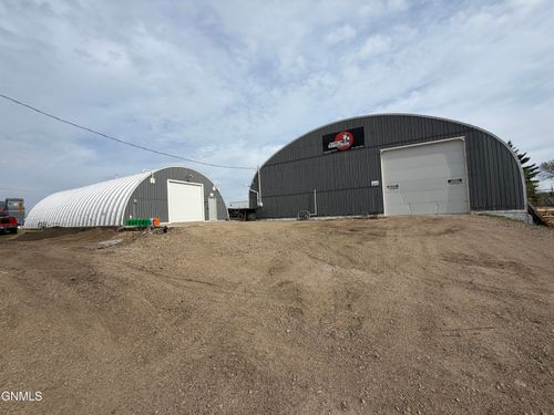 100 2nd Avenue Se, Jamestown, ND, 58401 | Card Image