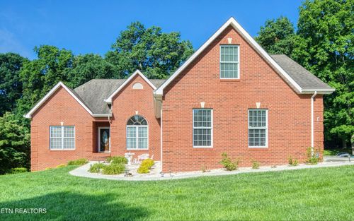 2150 Hirst Cir, Lenoir City, TN, 37772-2501 | Card Image