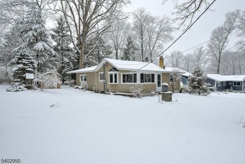 13 Pochuck Dr, Sussex, NJ, 07461-4311 | Card Image