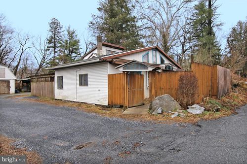 672 Ono Rd, ANNVILLE, PA, 17003-8450 | Card Image