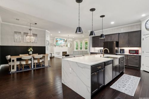 13523 Bradford Gln, San Antonio, TX, 78254-2086 | Card Image