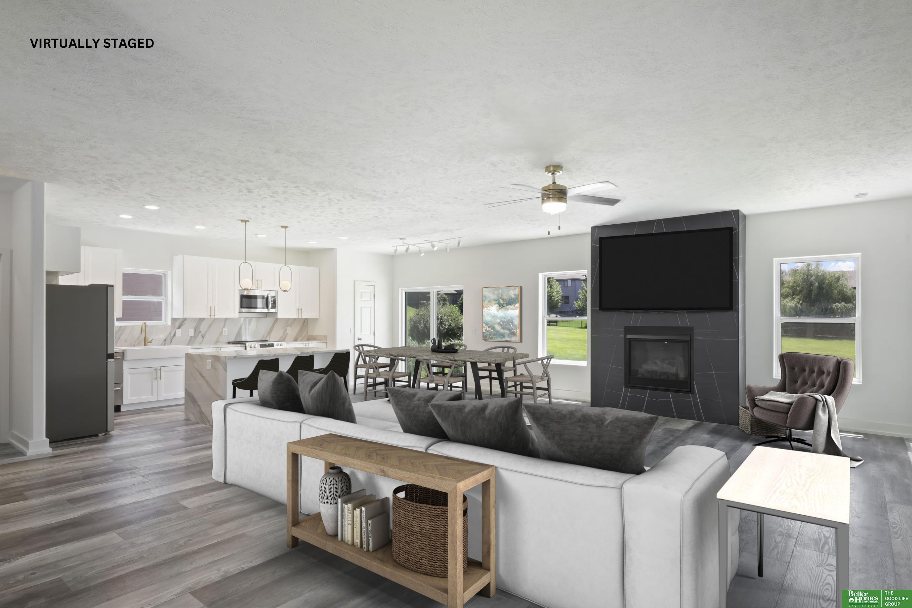 Farnam St, Elkhorn, NE 68022
