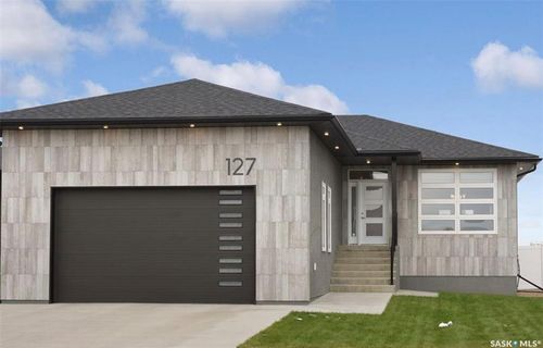 127 Hodges Cres, Moose Jaw, SK, S6J0B1 | Card Image