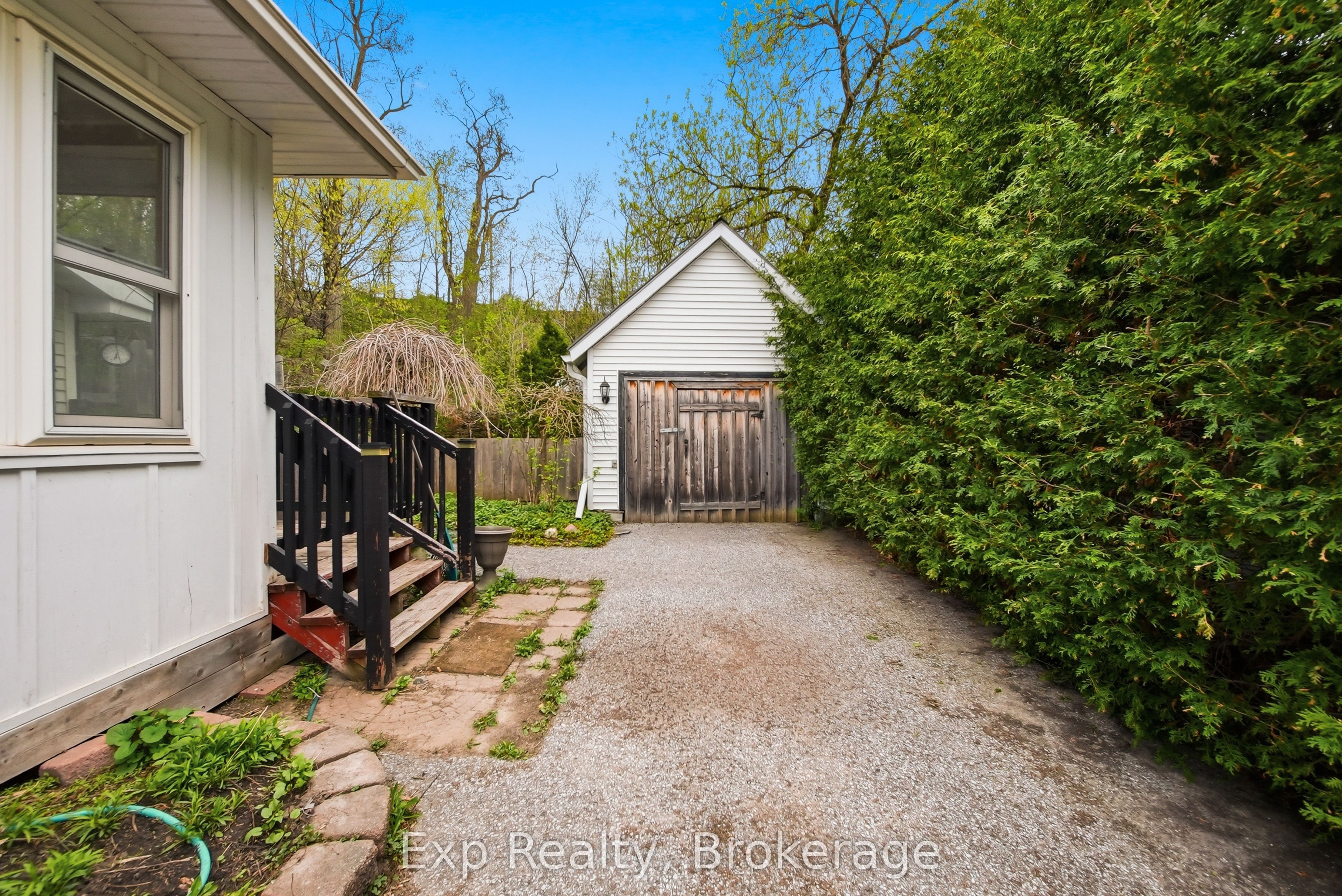 Residential in Marmora and Lake 4