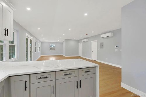 110-41 172nd St, Jamaica, NY, 11433-3436 | Card Image