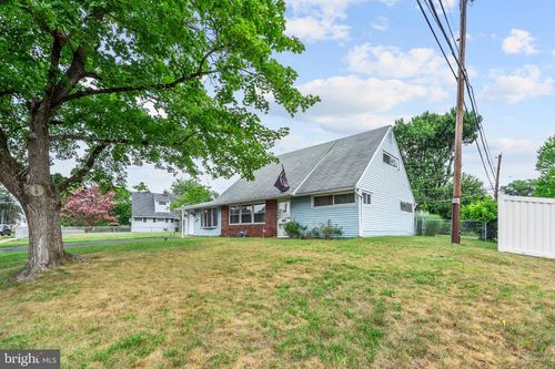 e-6 Cobalt Ridge Dr E, LEVITTOWN, PA, 19057-1717 | Card Image