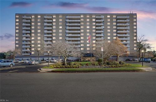 4g-7320 Glenroie Ave, Norfolk, VA, 23505-3061 | Card Image