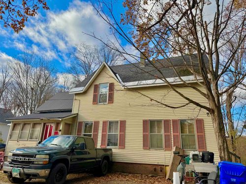 6-8 Crescent St, Springfield, VT, 05156-3112 | Card Image