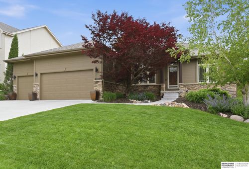 17017 Grant St, Omaha, NE, 68116-2666 | Card Image