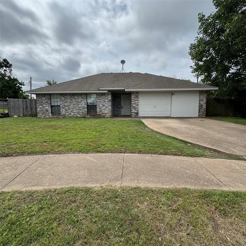 12 States Ave, Midlothian, TX, 76065-6709 | Card Image