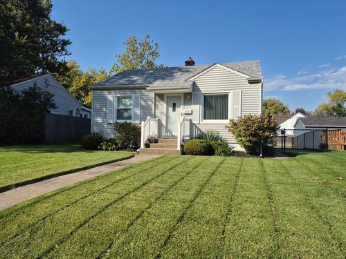 3030 Central Ave, Bettendorf, IA, 52722-5138 | Card Image