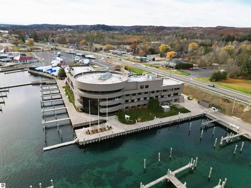 e-12935 S West Bay Shore Dr, Traverse City, MI, 49684 | Card Image