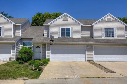 4011 Ne Gardenia Ln, Ankeny, IA, 50021-9285 | Card Image