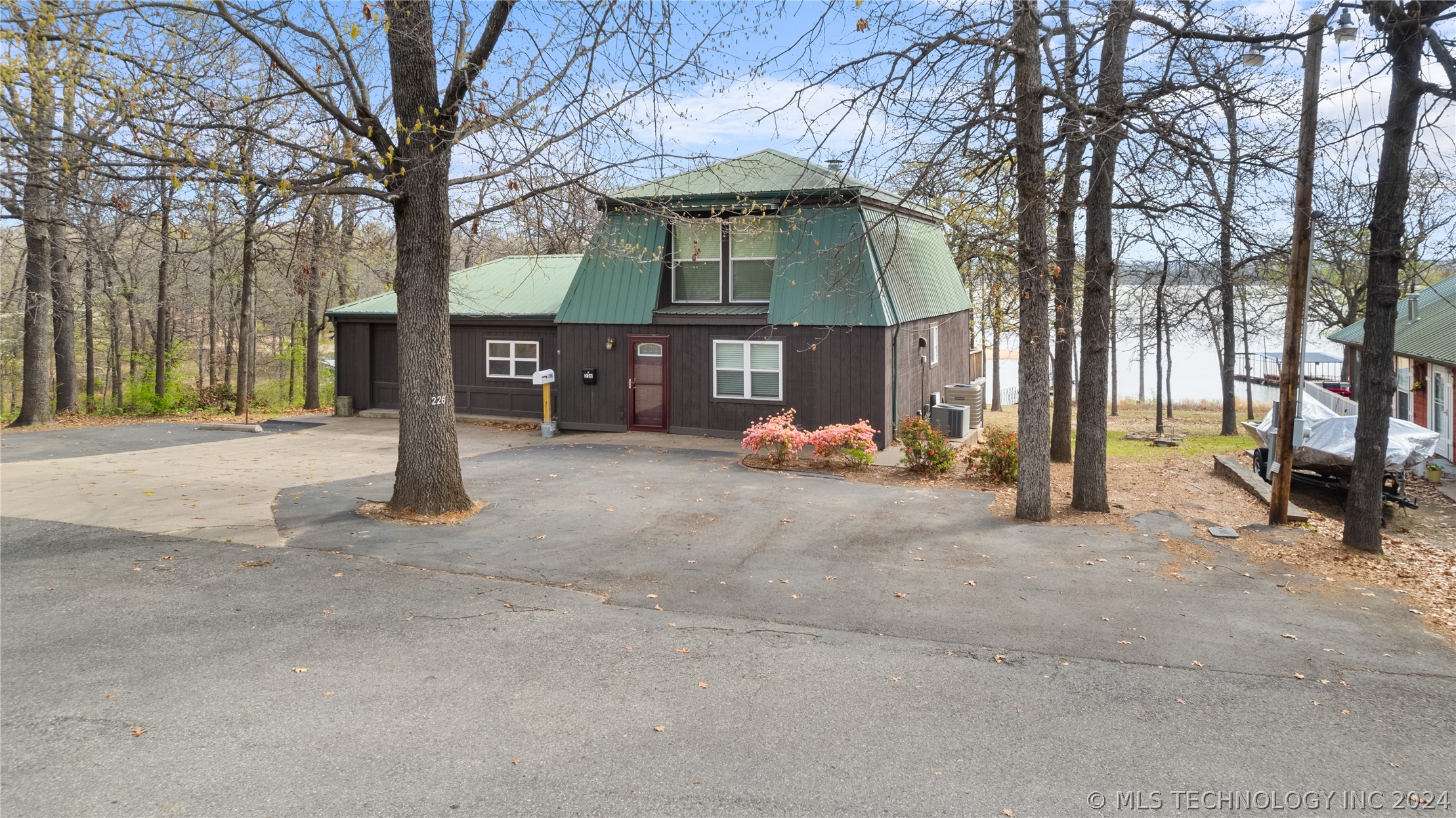 Breakenridge Dr, Eufaula, OK 74432